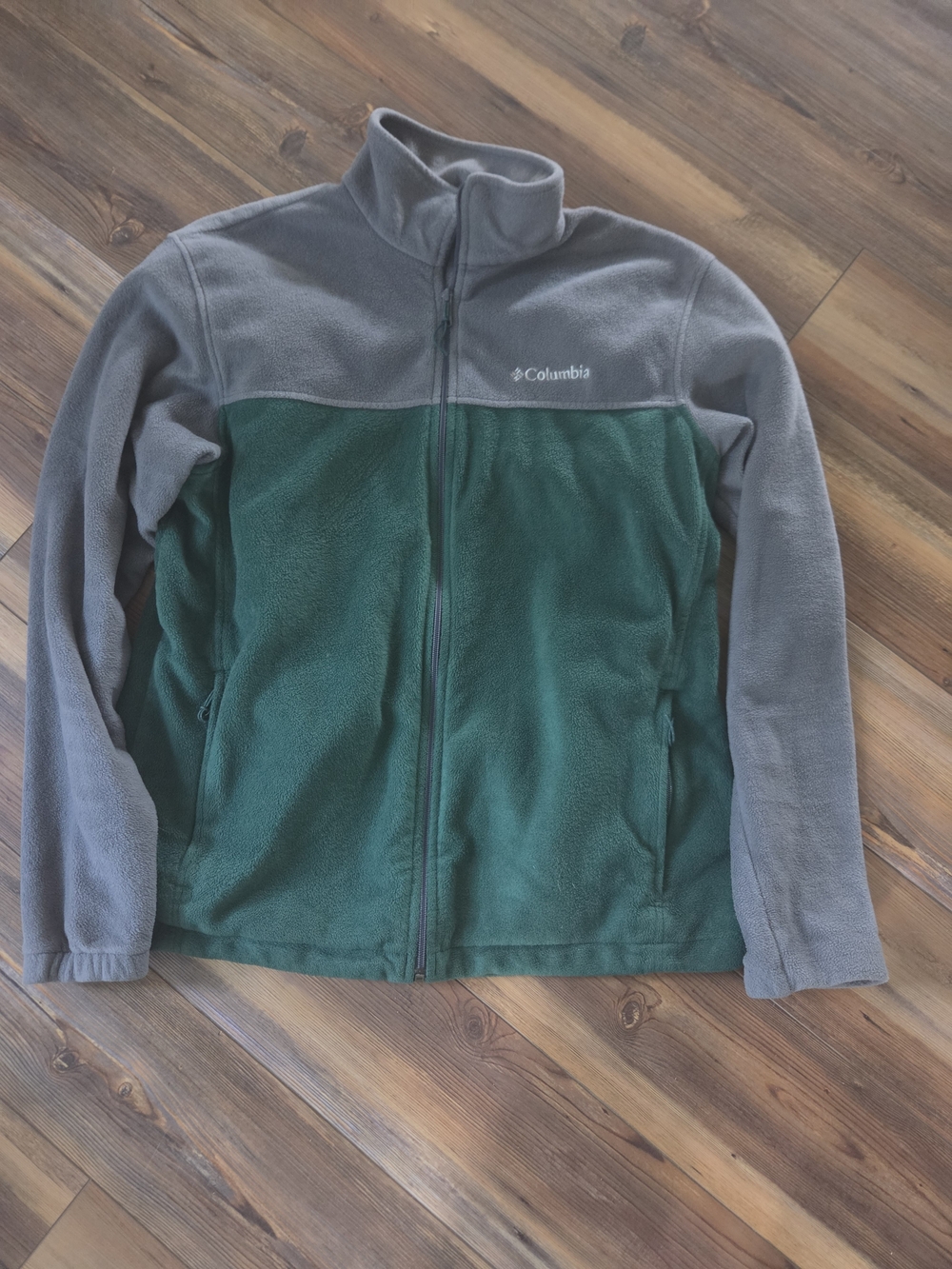 Columbia Green and Gray Full-Zip Fleece Jacket Size L